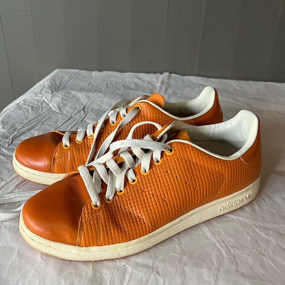Adidas Stan Smith Men 10.5 orange leather